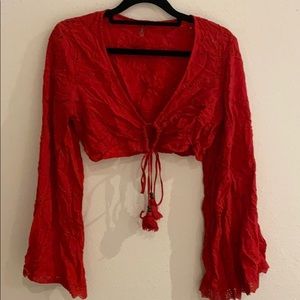 Forever 21 red front tie crop with flowy sleeves